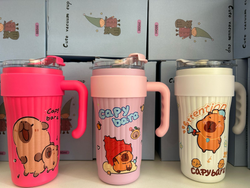 JARRO CAFETERO "CAPYBARA" Y "LABUBU" PICO CON TAPA 80310-5 -COD.: 1834