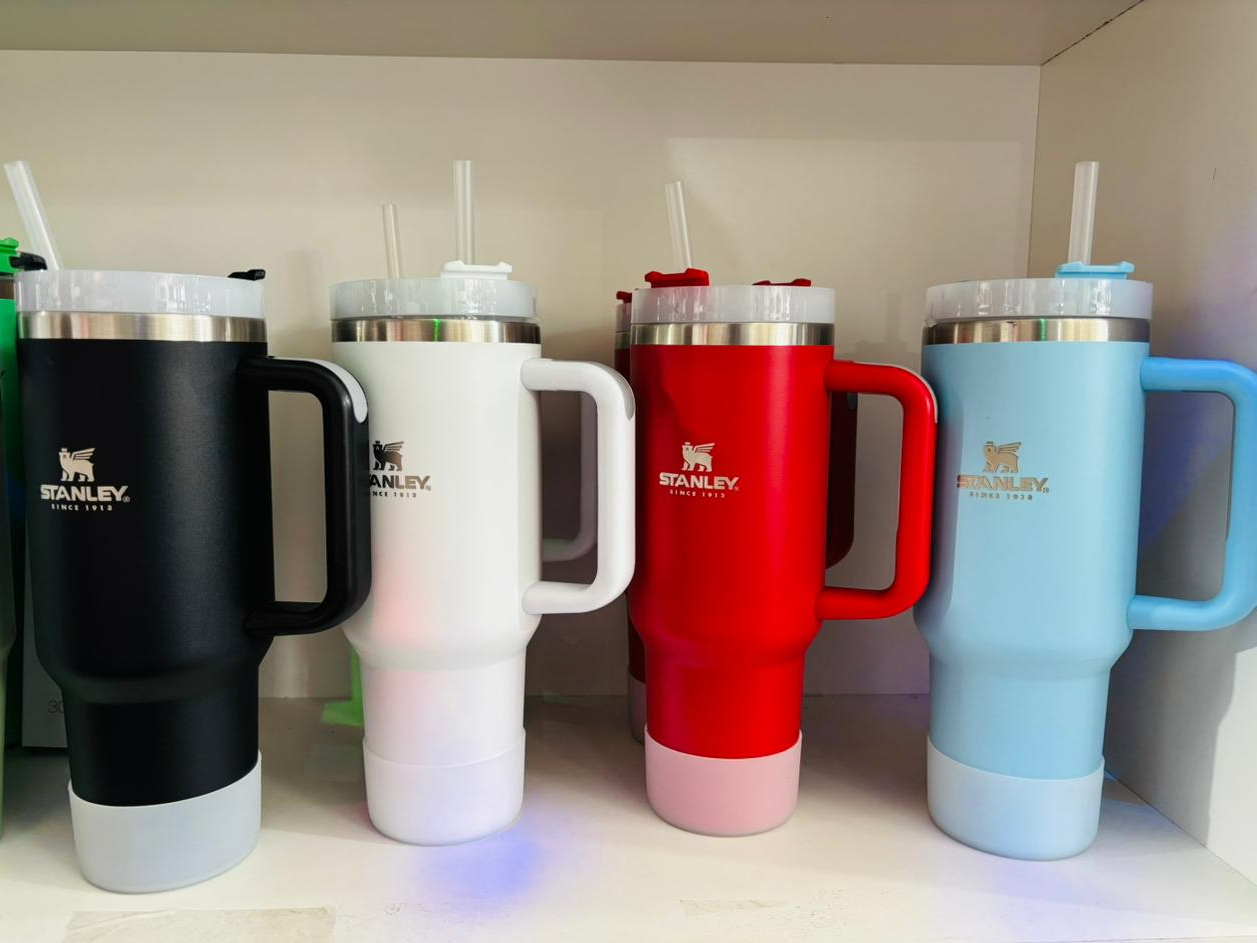 JARRO QUENCHER CON BASE DE GOMA 1,2lt - COD.: 2210