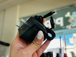 CARGADOR V8 "ONLY" CARGA RAPIDA 4.4A. - COD.: 599