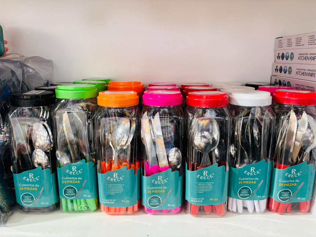 JUEGO DE CUBIERTOS EN FRASCO PLASTICO 25 PIEZAS "ERECE" - COD.: 2041