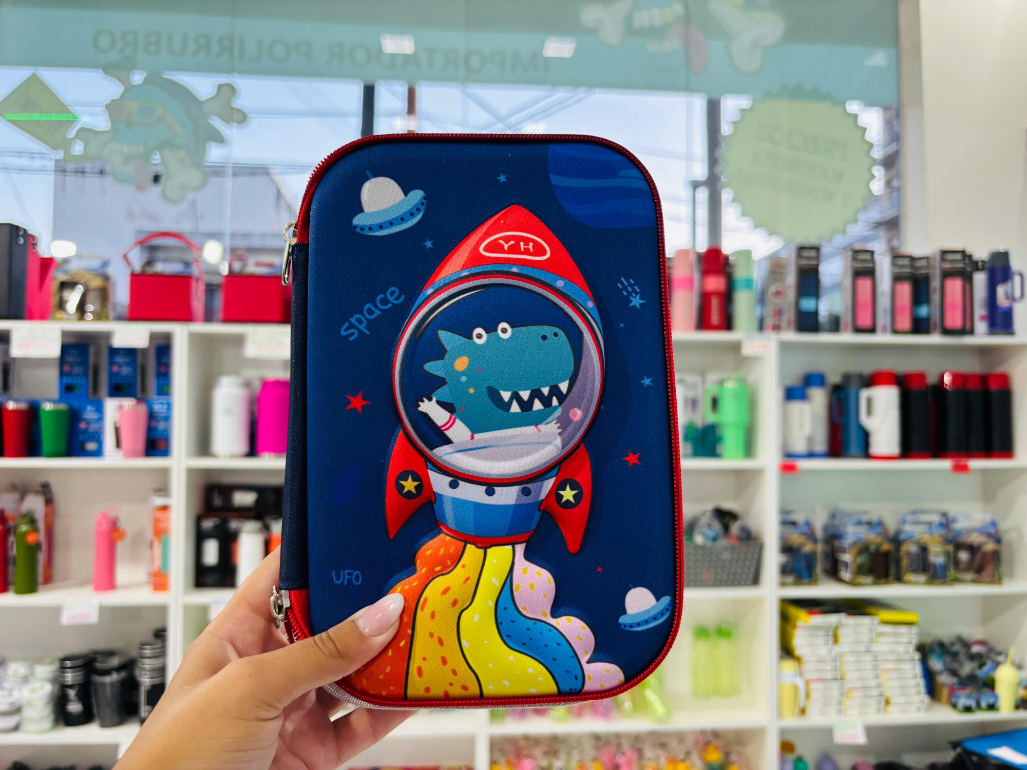 CARTUCHERA 23X15 CM CON RELIEVE VARIOS MODELOS COD:1415