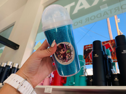 VASO TERMICO PERSONAJES NENA CON STICKERS y LUZ - ¡SIN ELECCION!- COD.: 1685