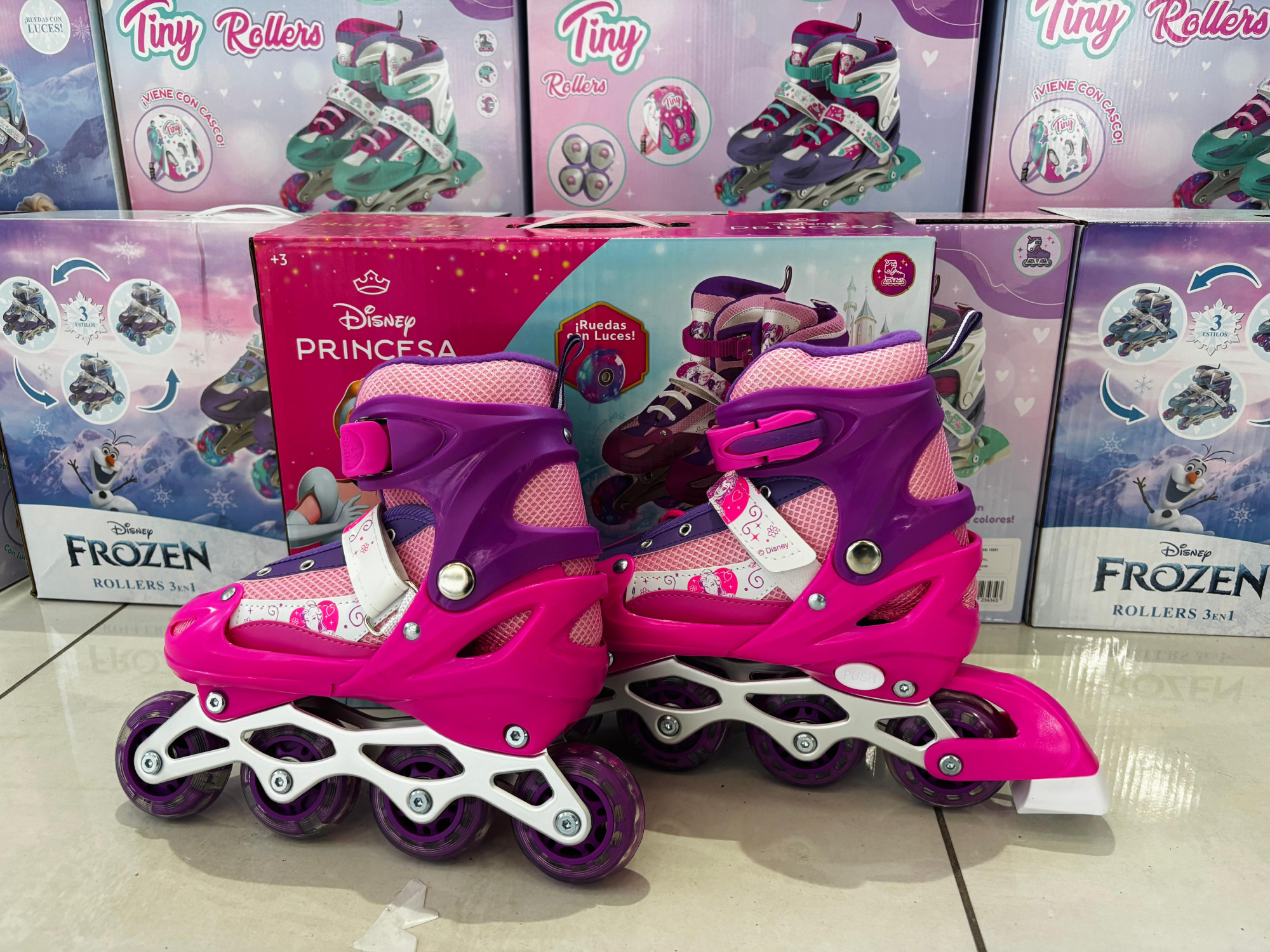 ROLLERS EN CAJA RECTANGULAR PERSONAJES  - COD.: 1947