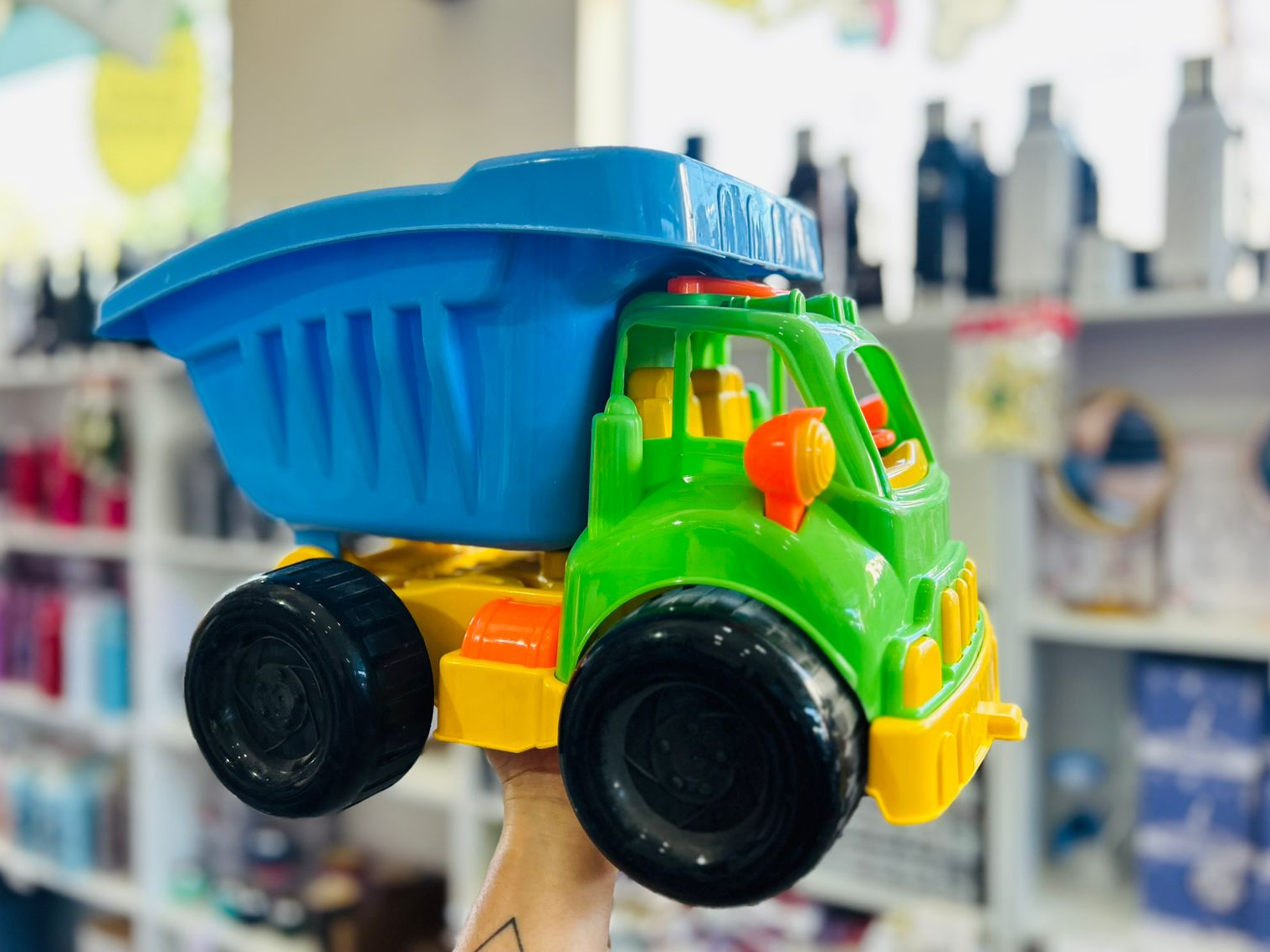 CAMION DE CARGA VOLCADOR   - COD.: 242