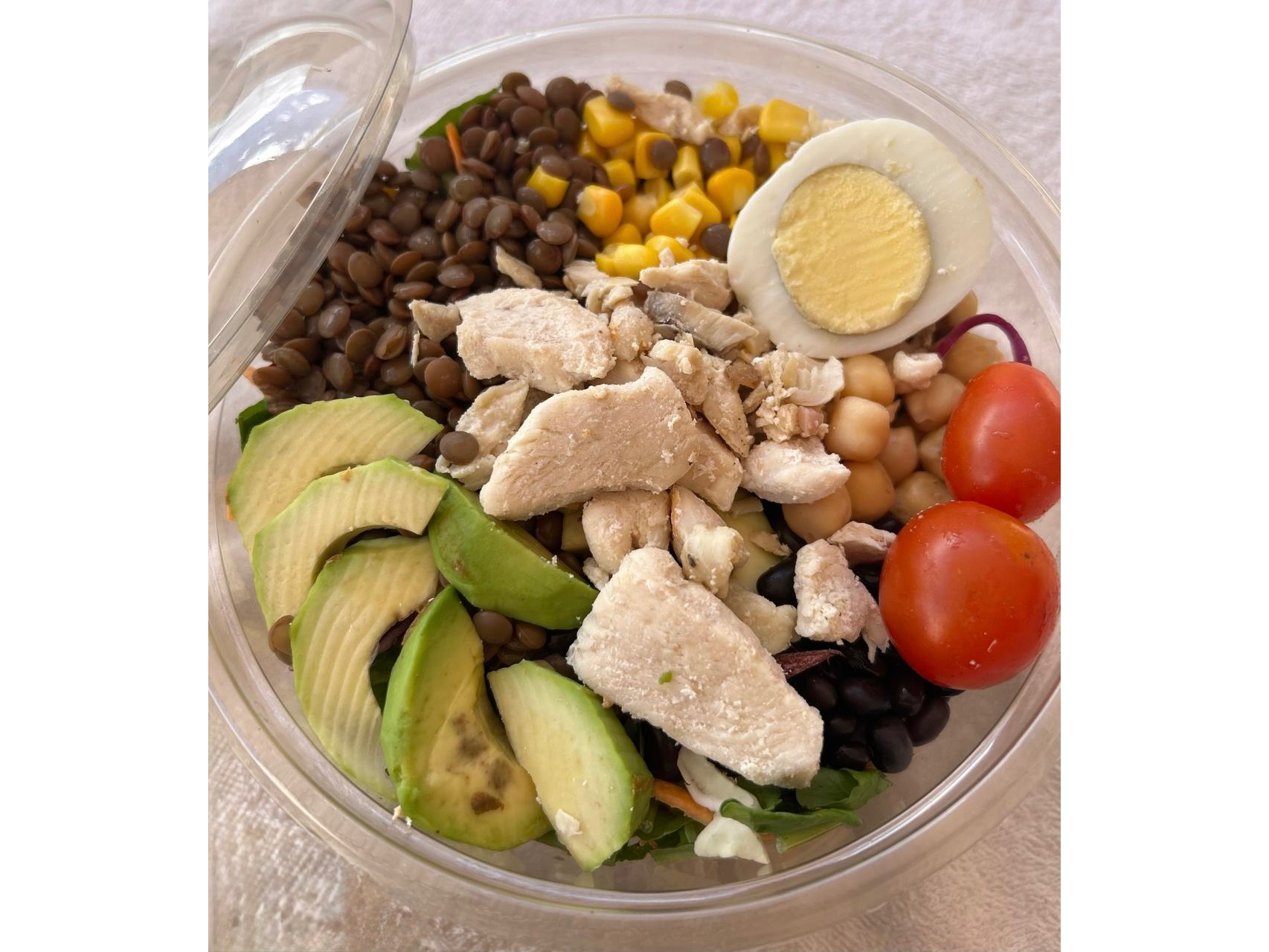 ENSALADA DE POLLO Y PALTA