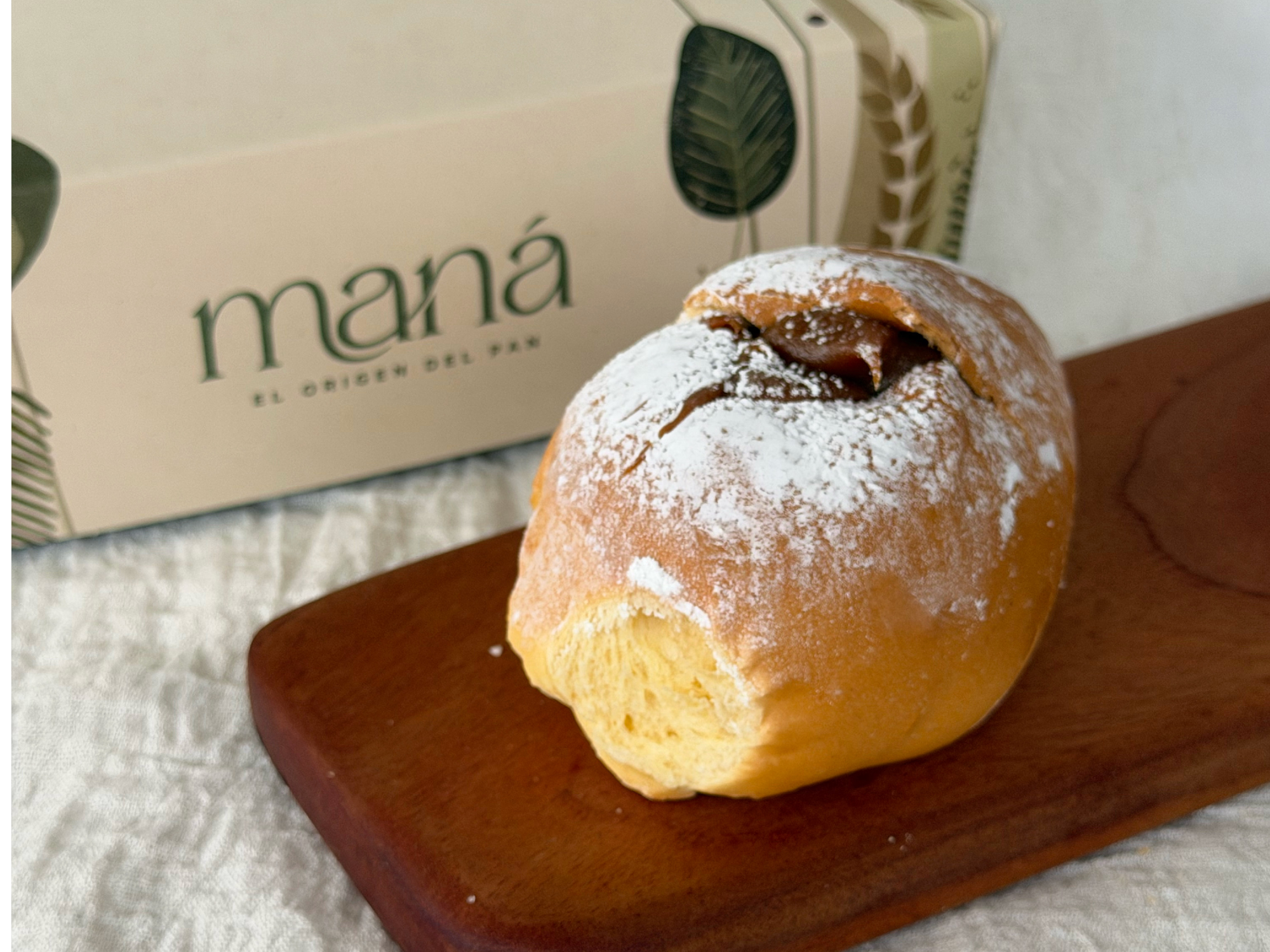 Pan de leche con dulce de leche