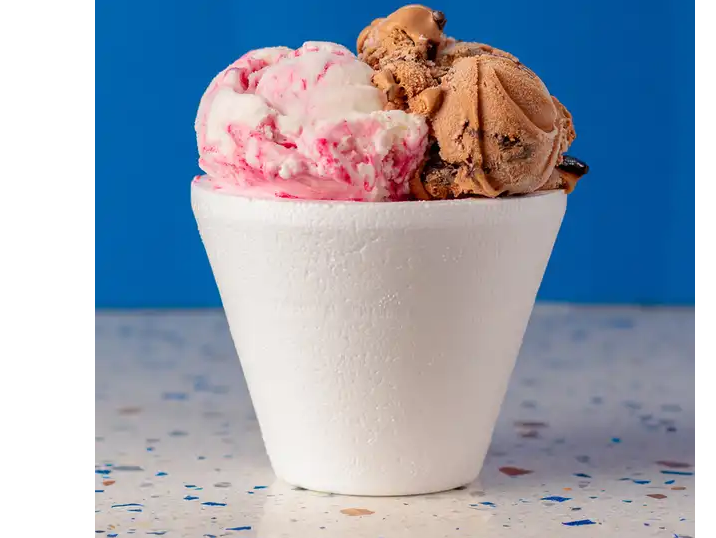 POTE DE HELADO POR UN CUARTO