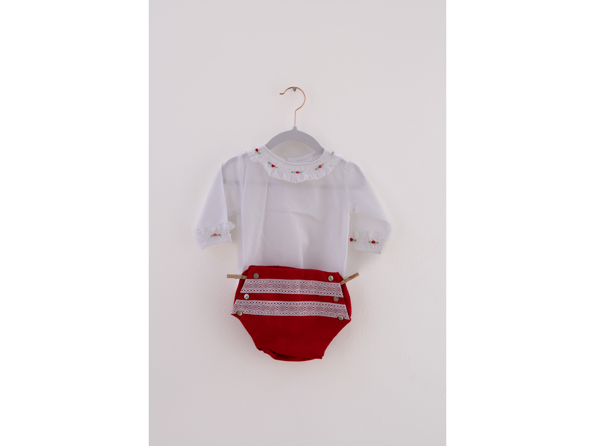 Conjunto Rojo Bolillo