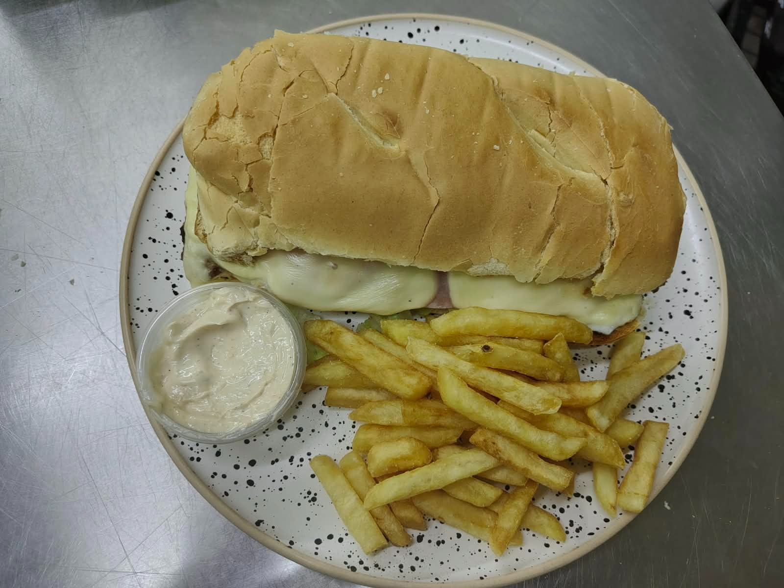 2 HAMBURLOMOS CON PAPAS