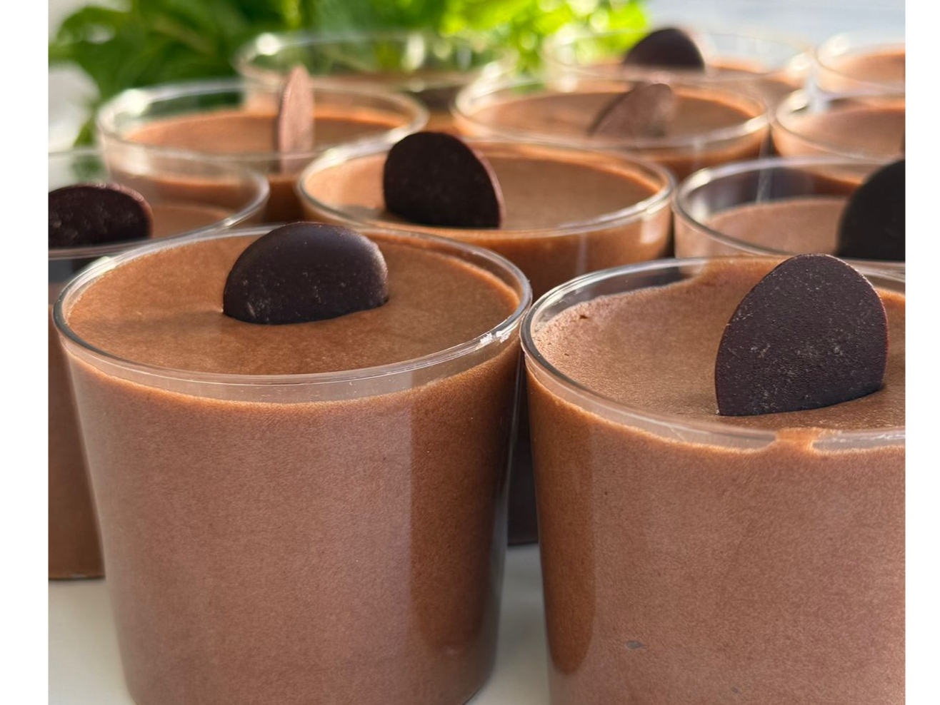 Shots de Mousse de Chocolate con centro de dulce de leche