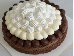 Mini Marquise con merengue (6/8 Porciones)