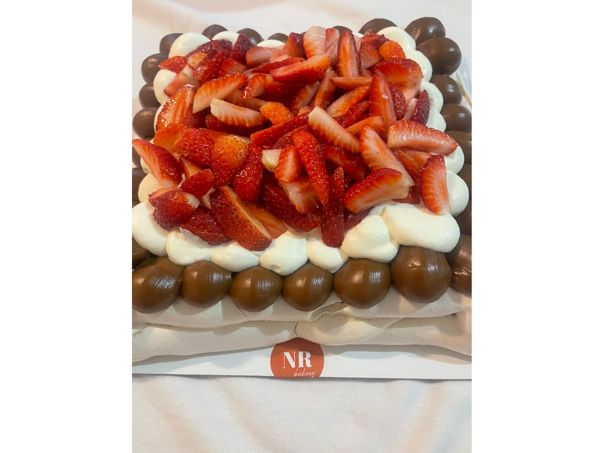 Pavlova (12/14 Porciones)