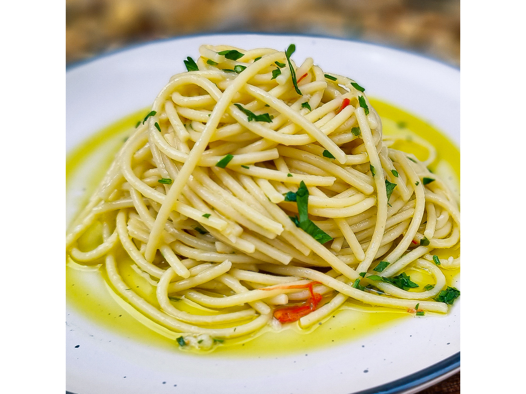 Spaghetti aglio olio e peperoncino