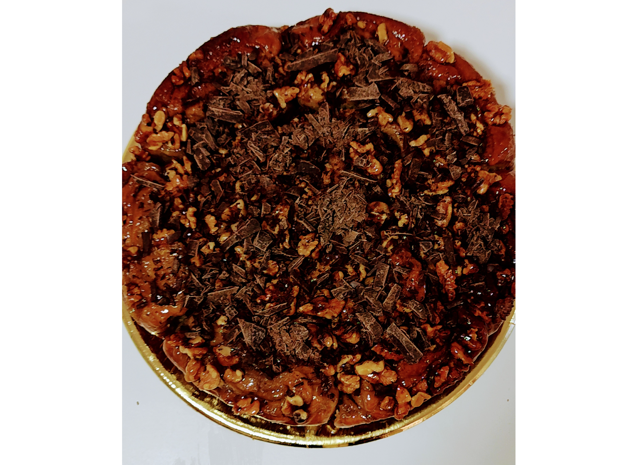 TORTA HARINA DE ALMENDRAS CUBIERTA CON NUECES Y CHOCOLATE