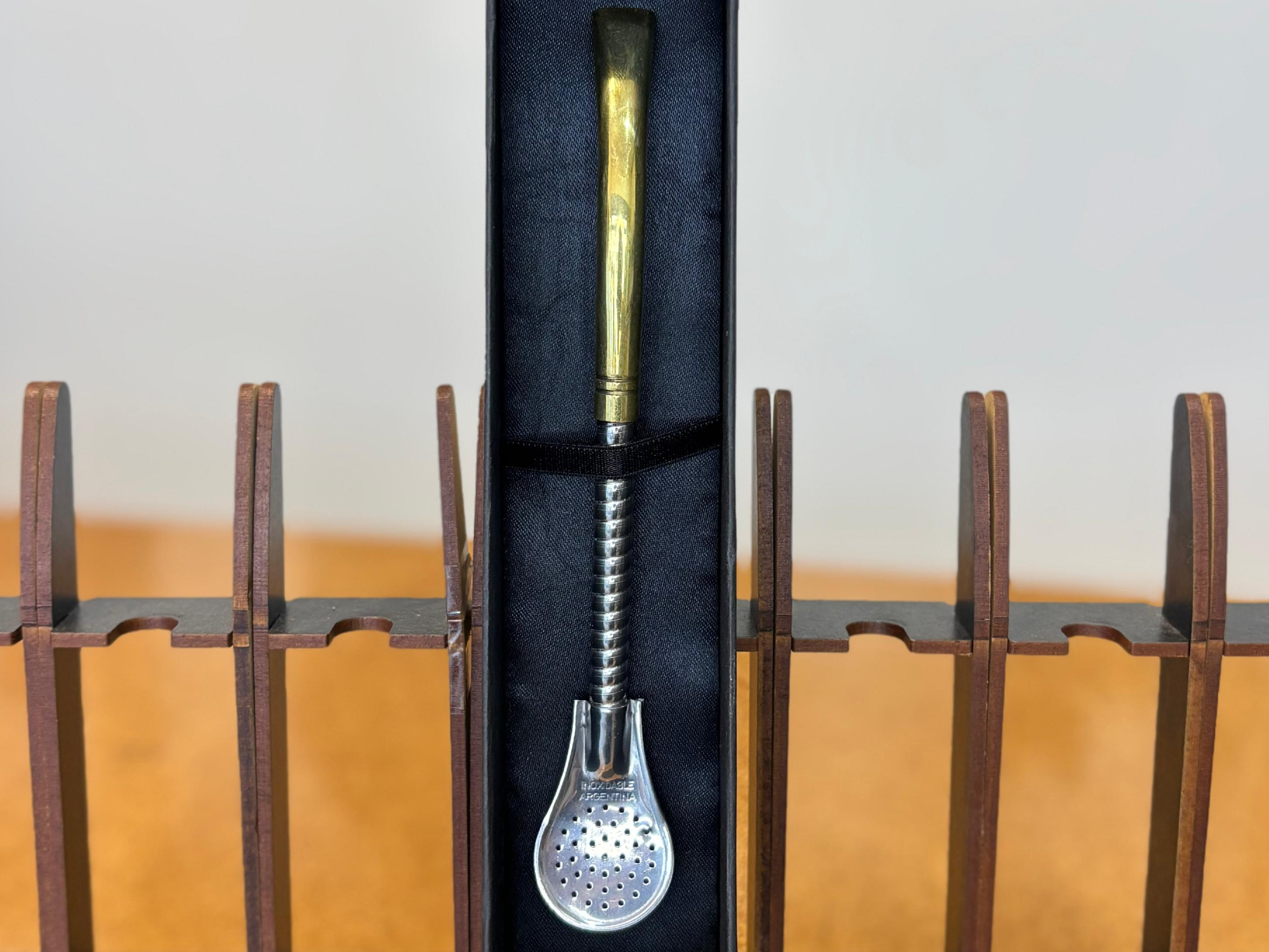 BOMBILLA ACERO Y BRONCE