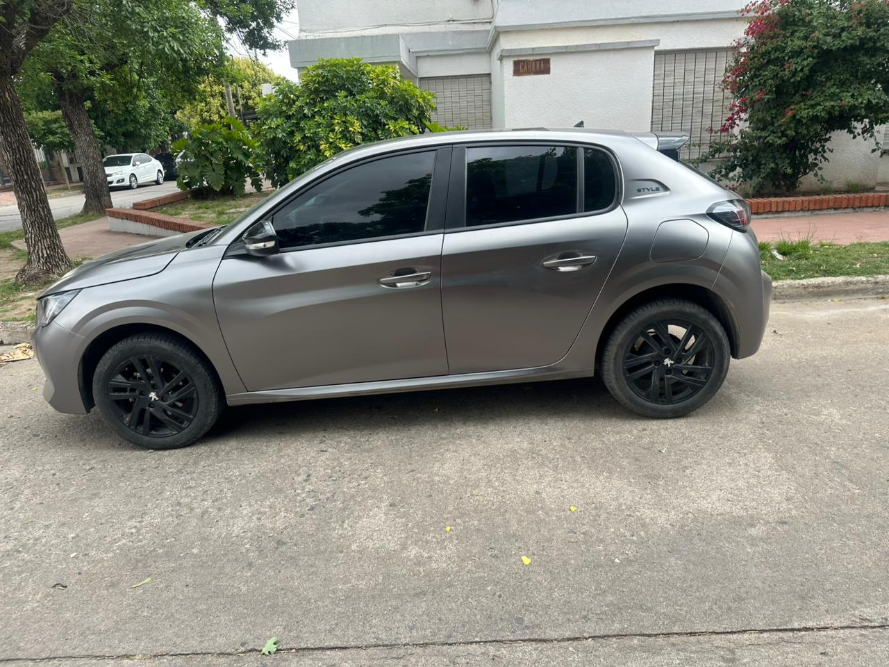 2023 Peugeot 208 style