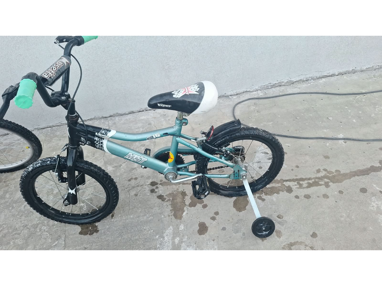 BICICLETA - RODADO 16 .