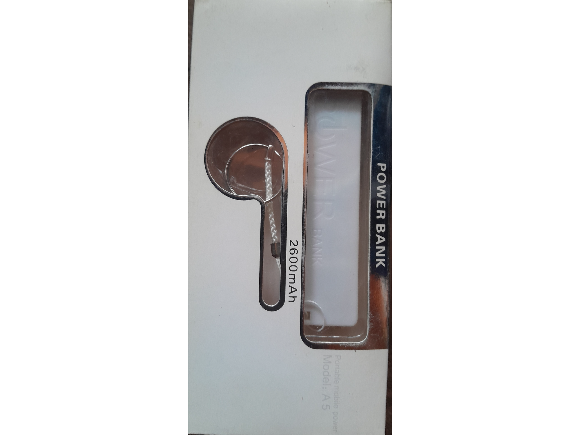 CARGADOR PORTATIL - POWER BANK - MODELO : A5 - CAPACIDAD : 2600 mAh