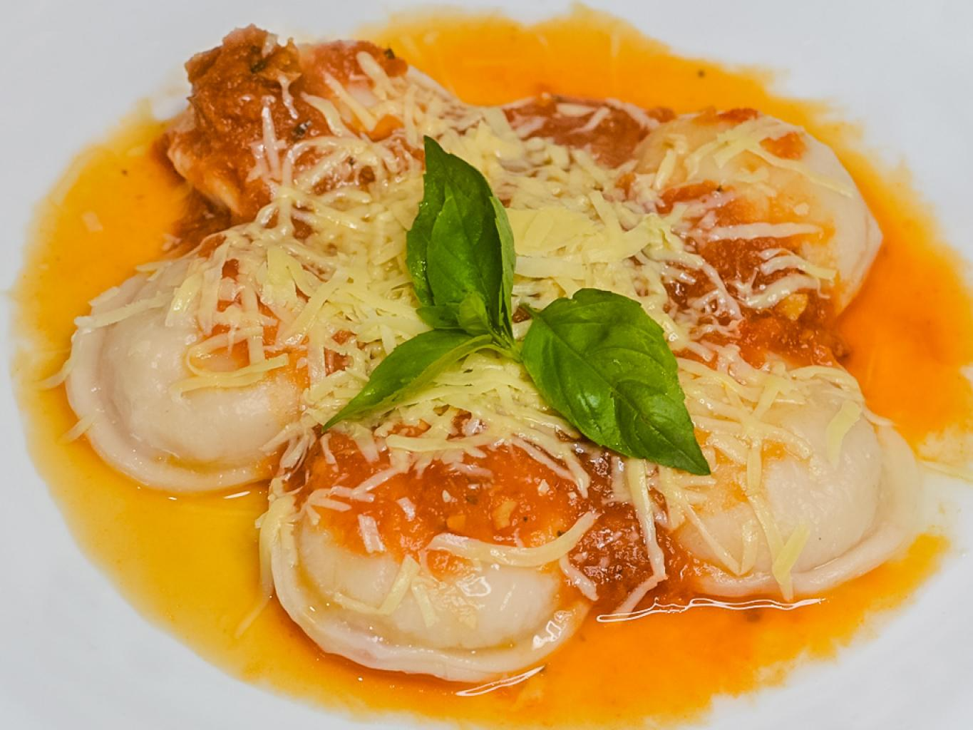 Sorrentinos "La Victoria" de muzzarella y calabaza  x 12 unid.