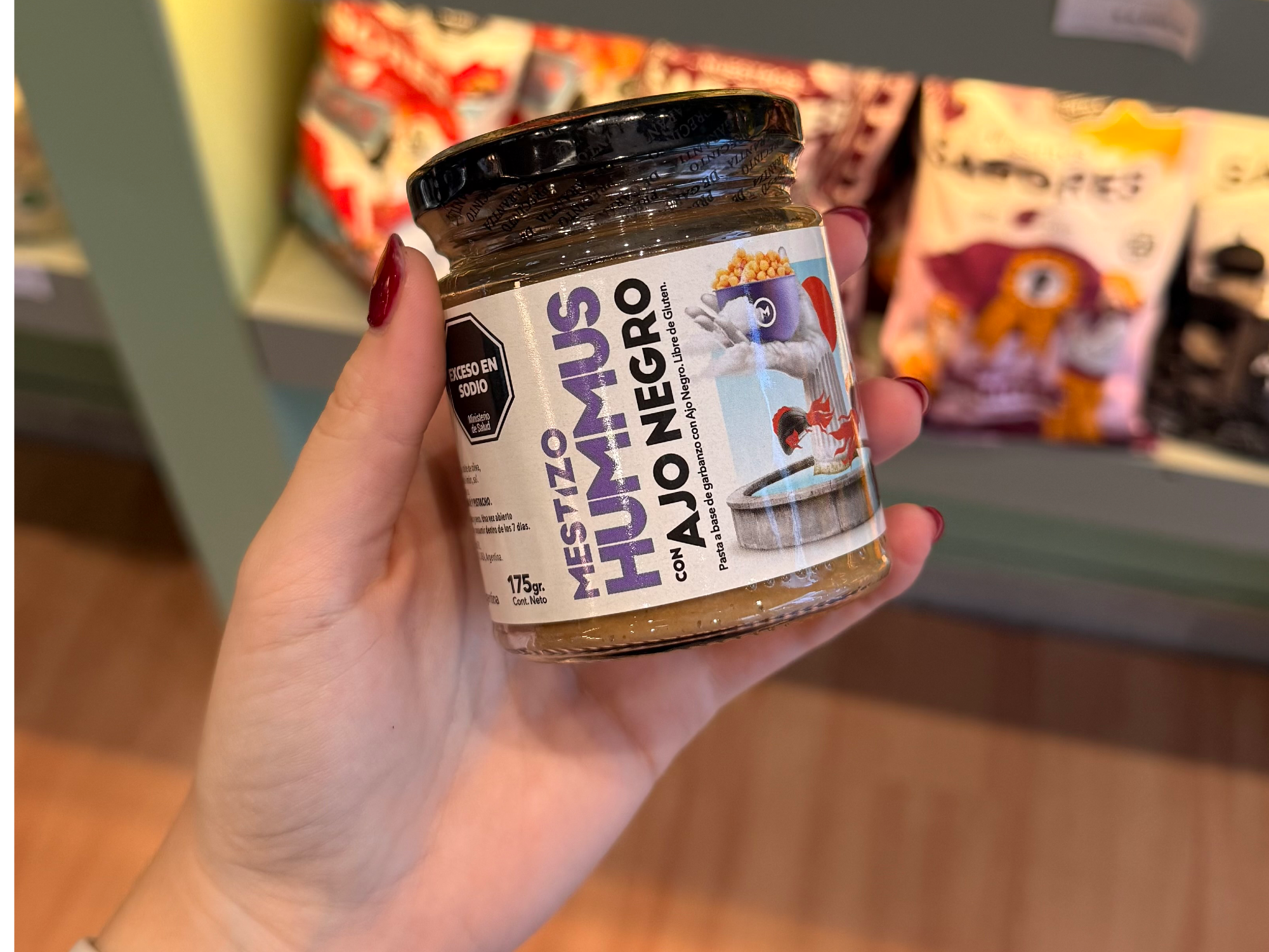 Hummus con ajo negro "Mestizo"