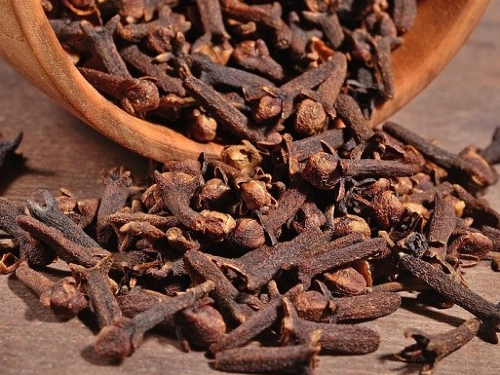 Clavo de olor x Unidad