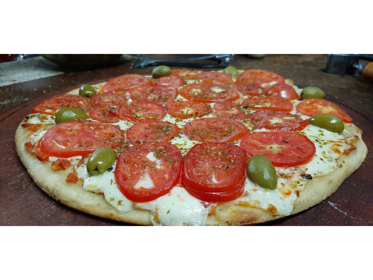PIZZA NAPOLITANA