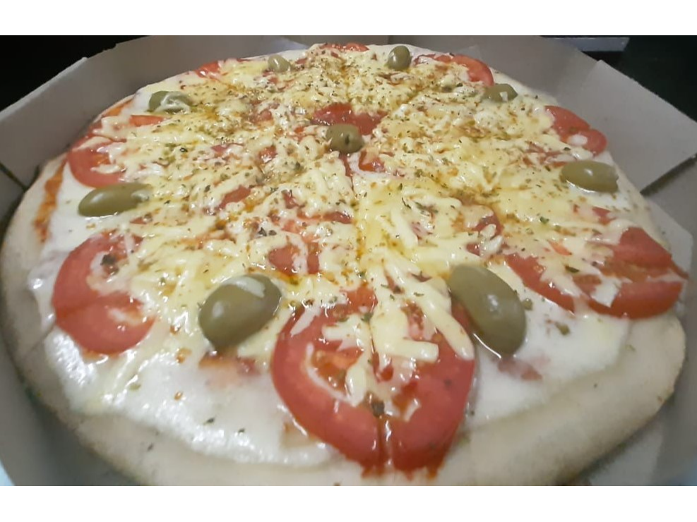 PIZZA NAPOLITANA C/ PROVOLONE