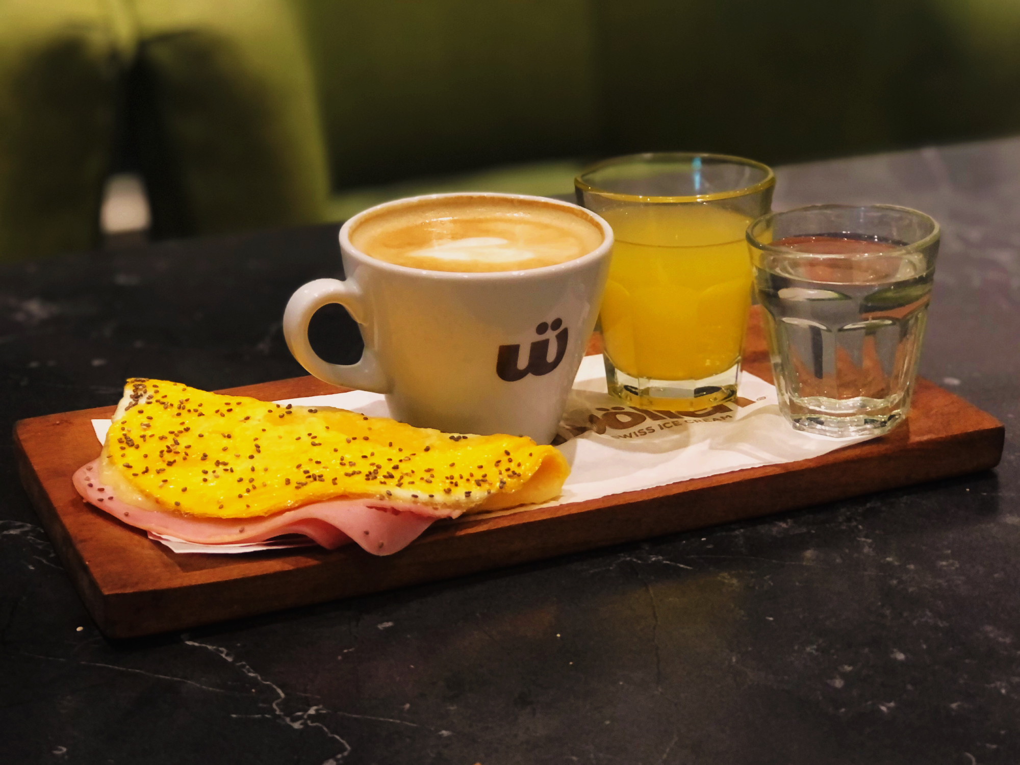 Omelette + infusión