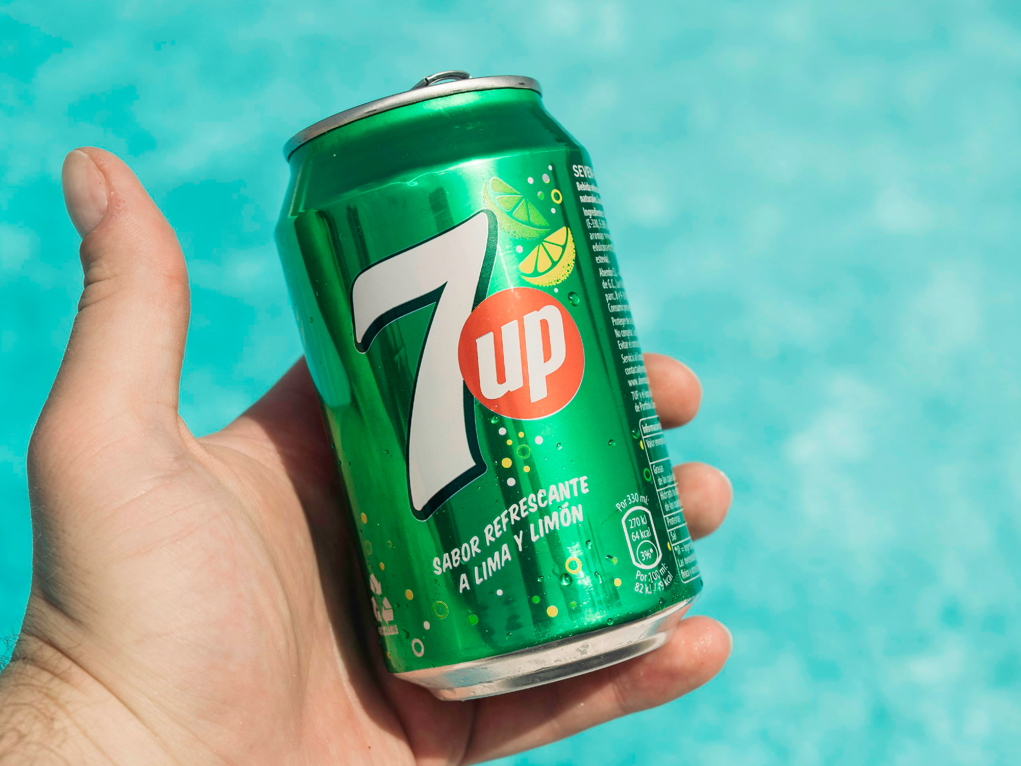 Lata de 7up