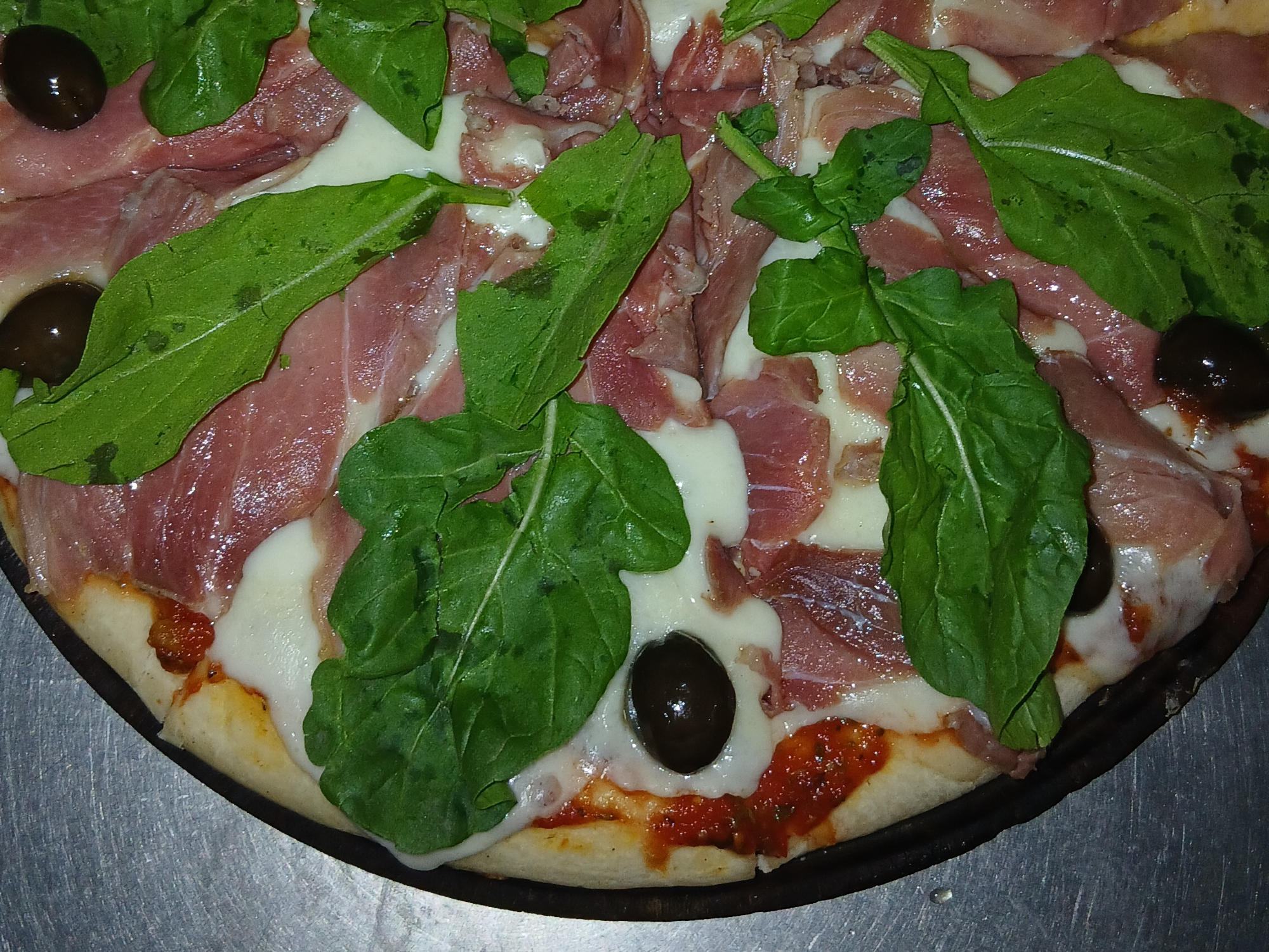 Media jamón crudo y rúcula