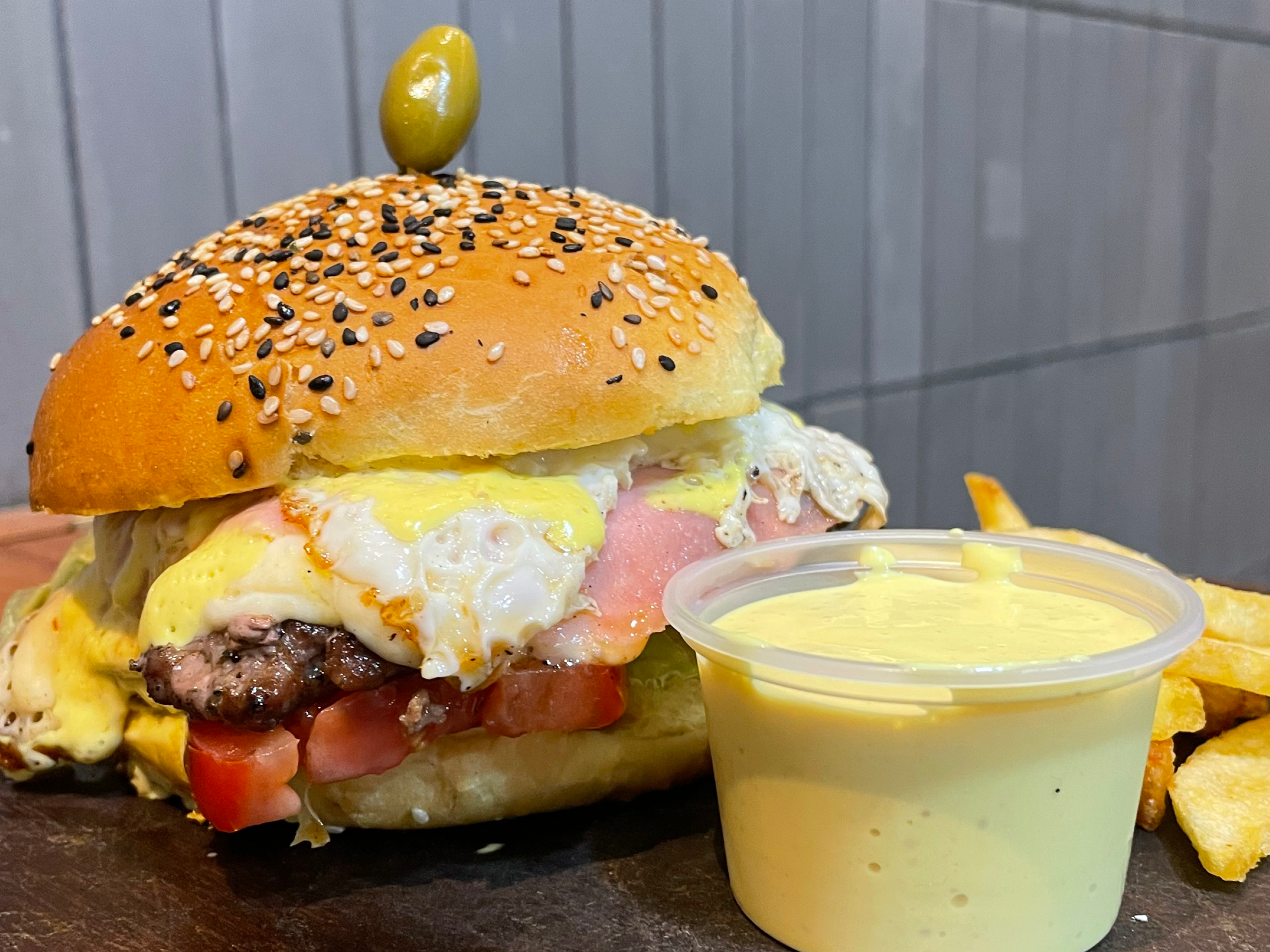 HAMBURGUESA LA ABUELA