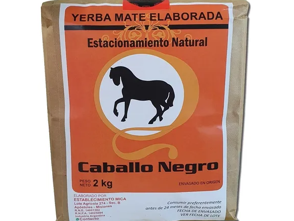 Caballo negro canchada despalada