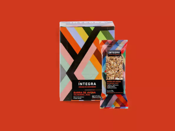 Almendra y nuez. Íntegra