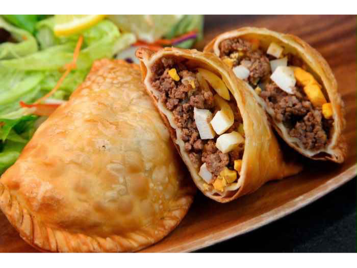 Empanadas de carne saladas por docena