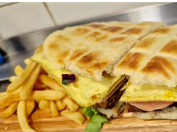 Sándwich de Milanesa Chimi con papas