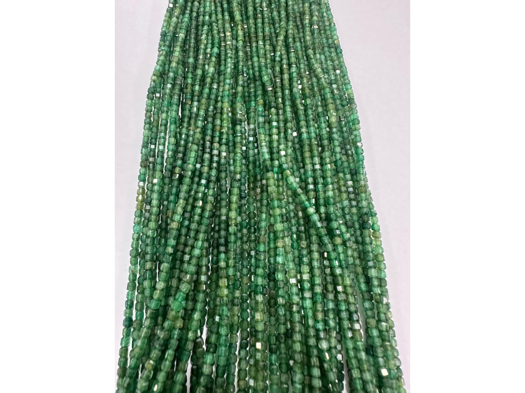 Apatita verde