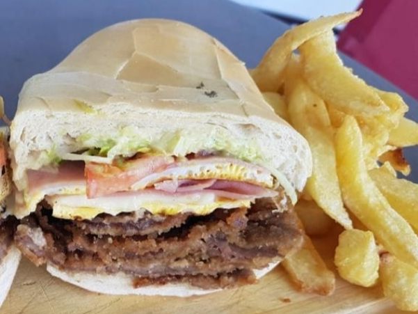 Milanesa Bacon con papas