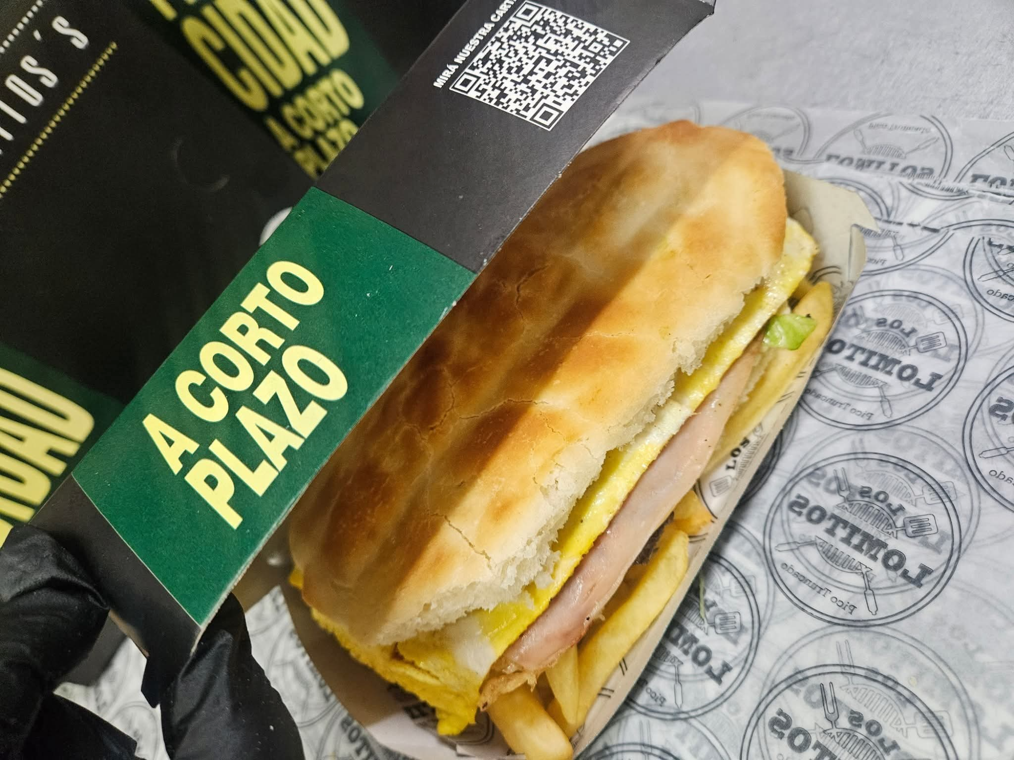 PROMO CUATRO LOMOS JR CLÁSICOS CON PAPAS