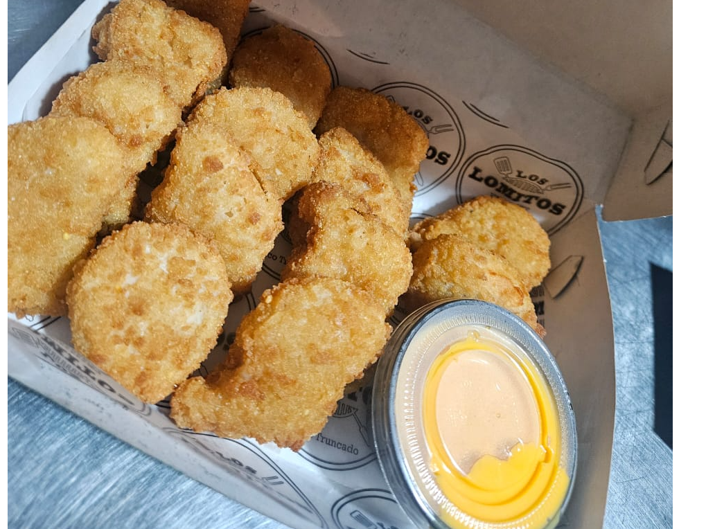NUGGET DE POLLO + SALSA