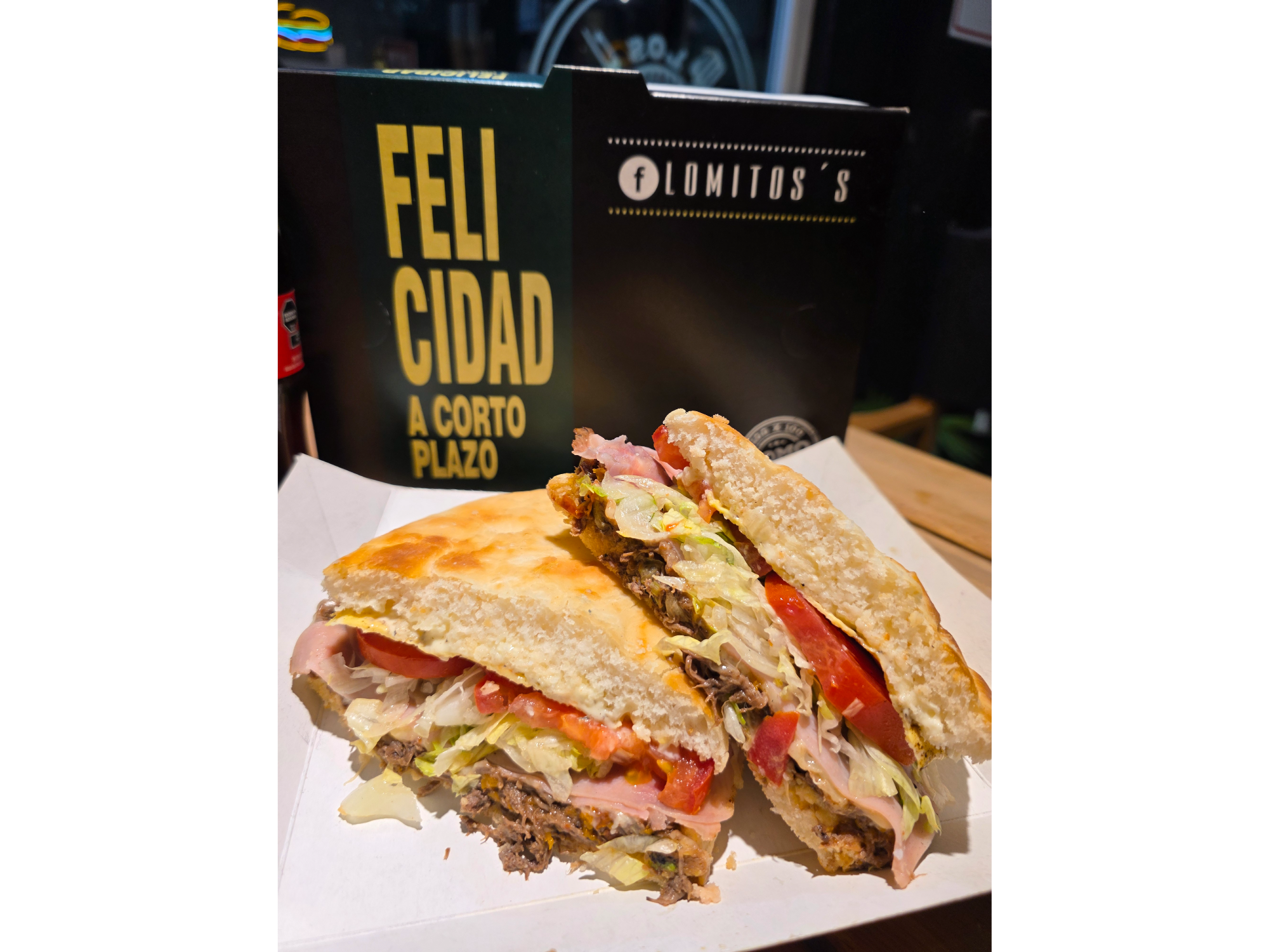 Sándwich carne Desmechada JR CLÁSICOS de LosLomitos pico truncado