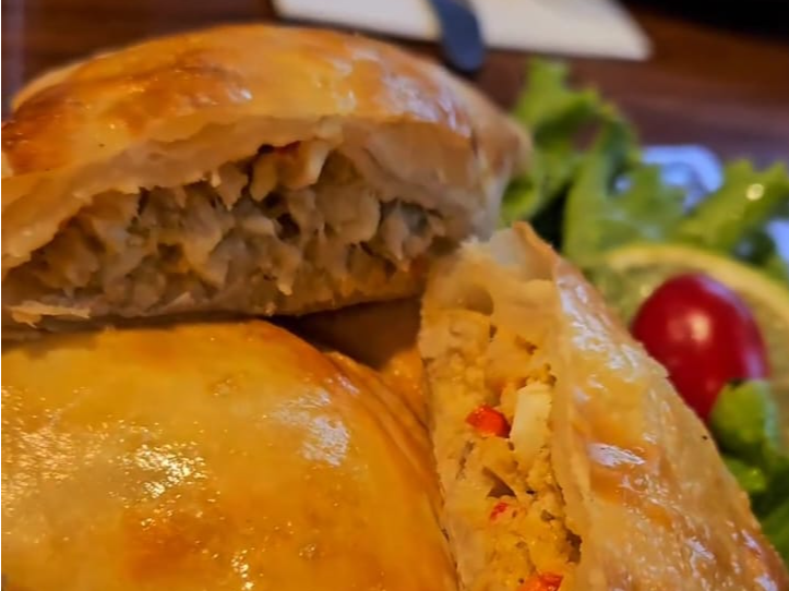 EMPANADA DE PULPO A LA GALLEGA