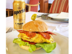 Sandwich de tortilla + Bebida