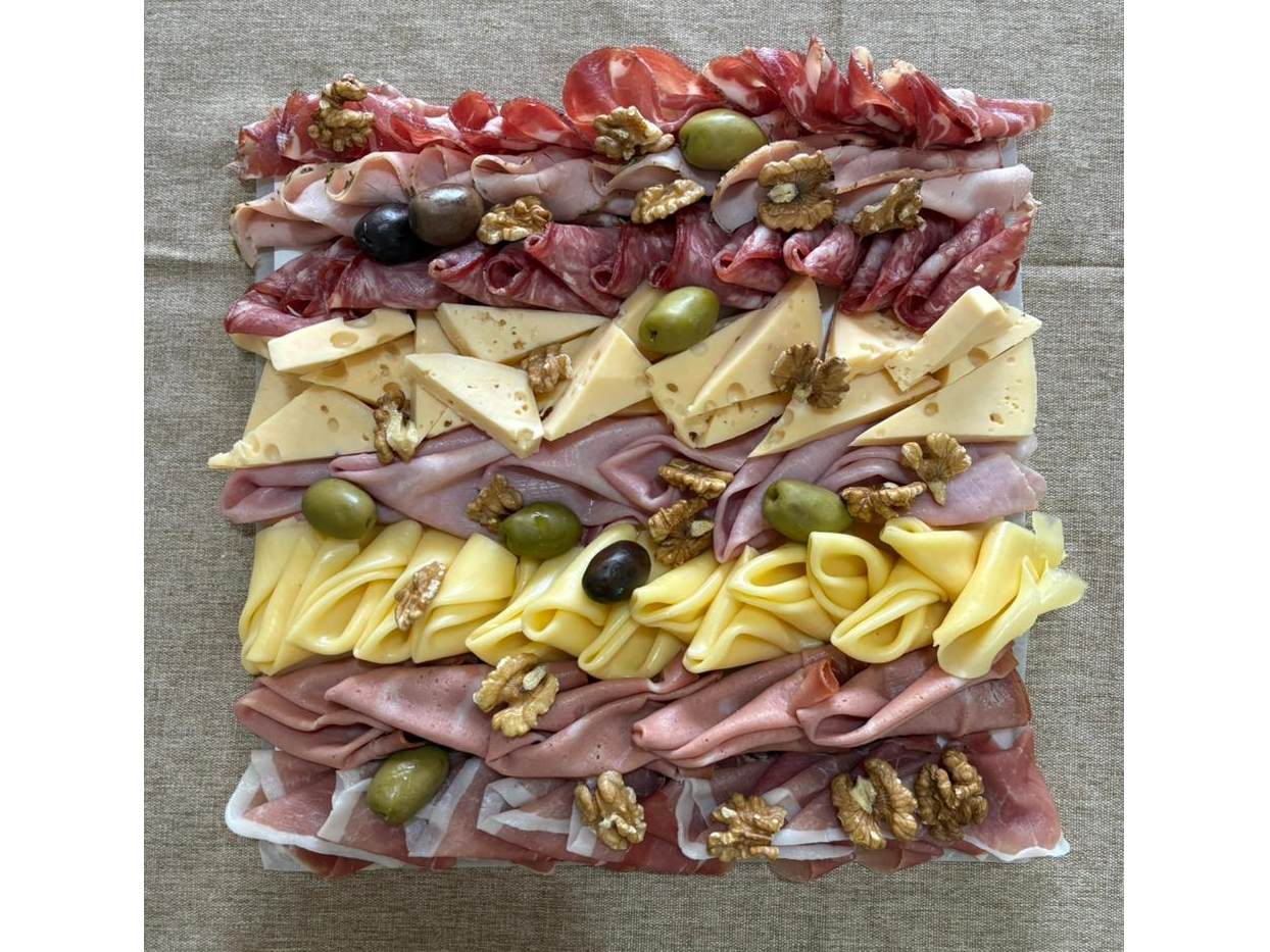 TABLA DE PICADA HASTA PARA 6 PERSONAS