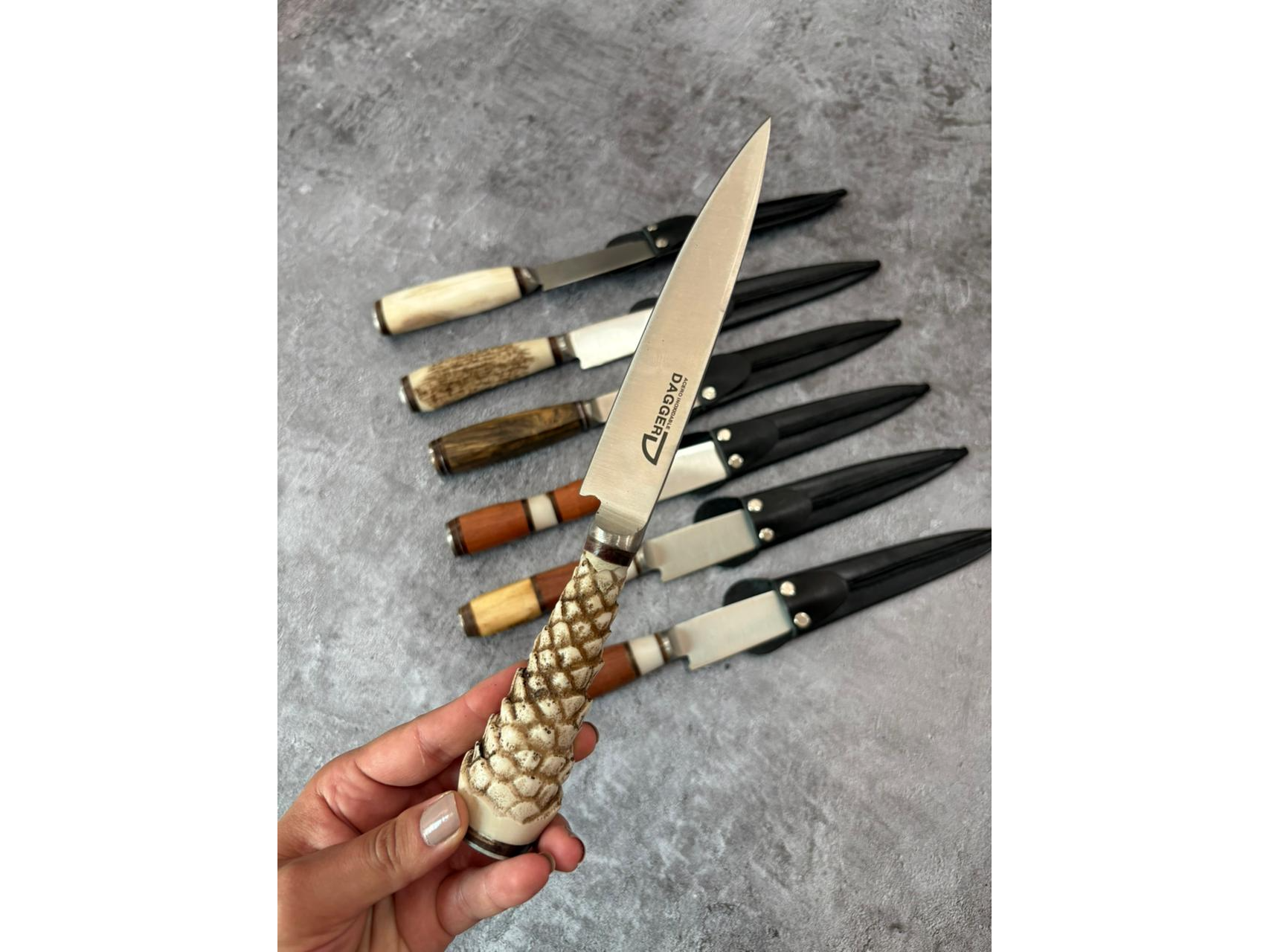 CUCHILLO DAGGER ACERO GALVANIZADO de Que Picca! Paladar de sabores