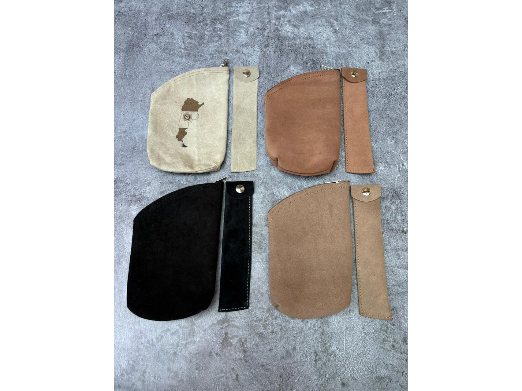 YERBERA + PORTA BOMBILLA CUERO GAMUZADO