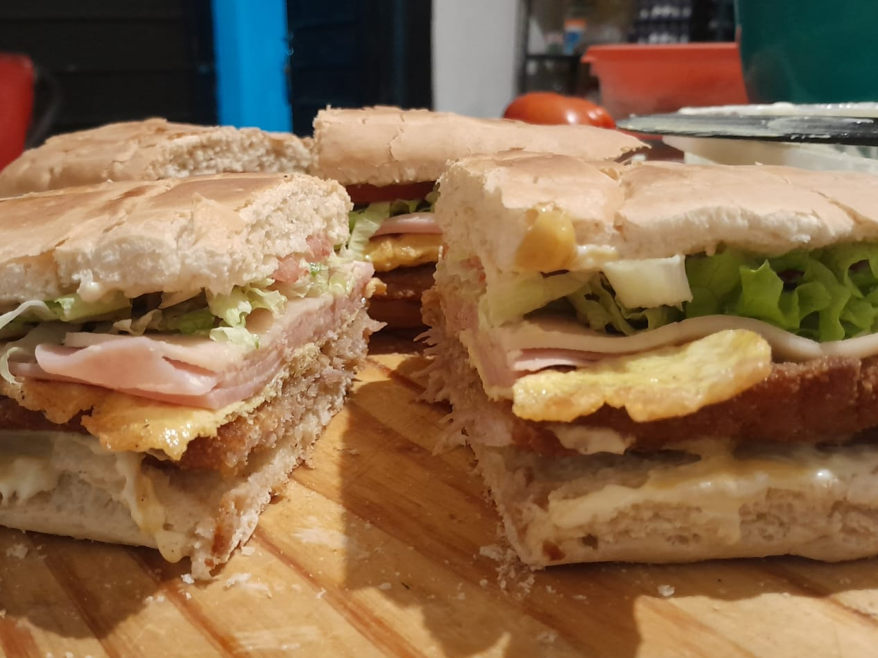 2 Sand Mila Tucumanos + Fritas