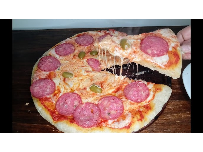 Pizza Calabresa
