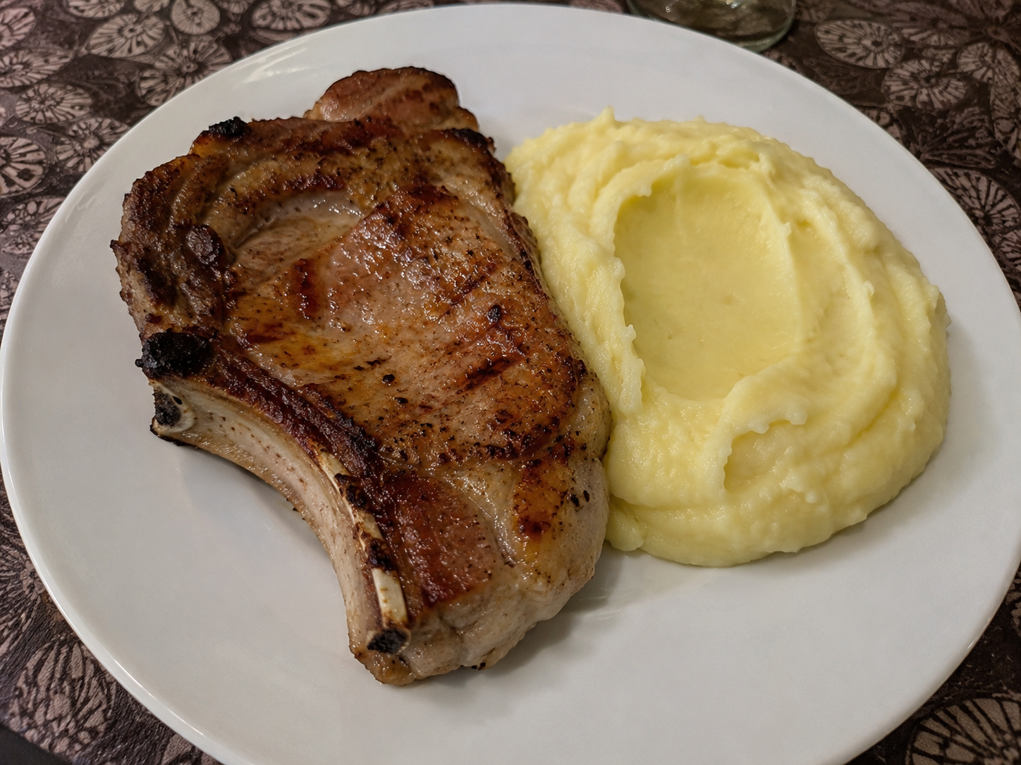 Costeleta De Cerdo Con Pure