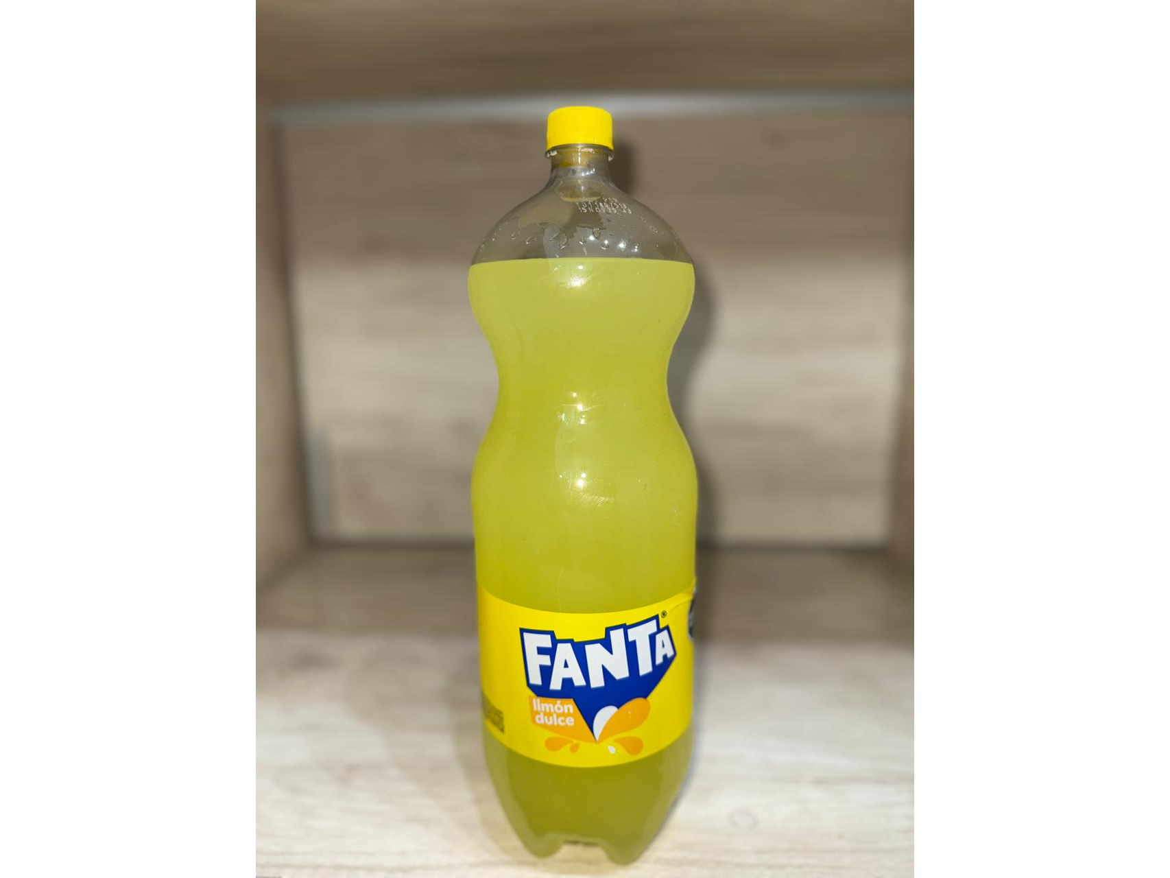 Fanta limón 2.5 lt