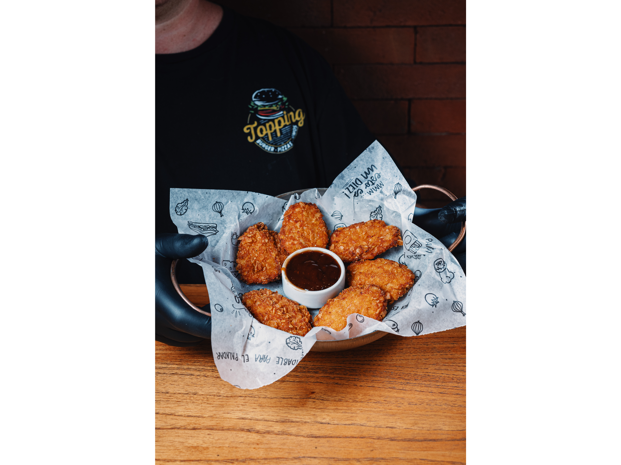 NUGGET DE POLLO CON SALSA A ELECCION